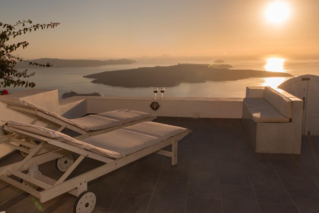 Villa Karpimo Horizon - Caldera View With Private Hot Tub Firostefani Exterior foto