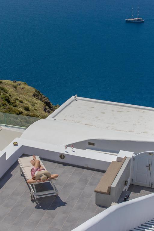 Villa Karpimo Horizon - Caldera View With Private Hot Tub Firostefani Exterior foto